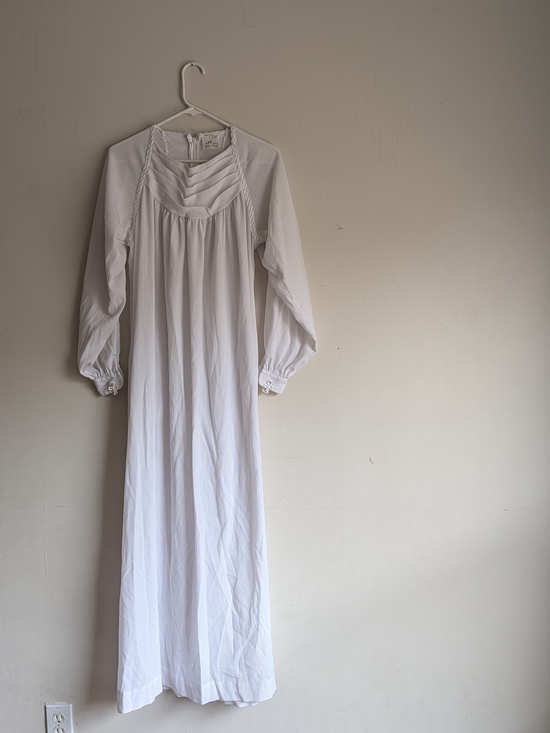le voys Dresses & Skirts - Le Voys White Long Sleeve Maxi Dress with Pleated Yoke